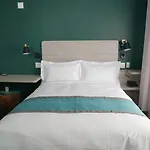 Starlight Hotel Near Lga Airport