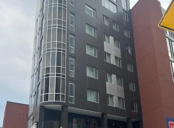 Starlight Hotel Near Lga Airport